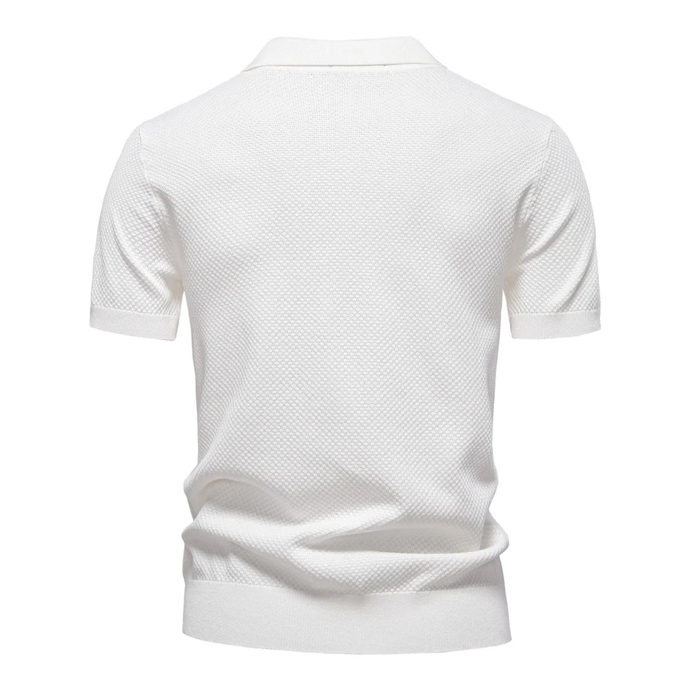 Kortärmad textured polo shirt med öppen knappslå krage