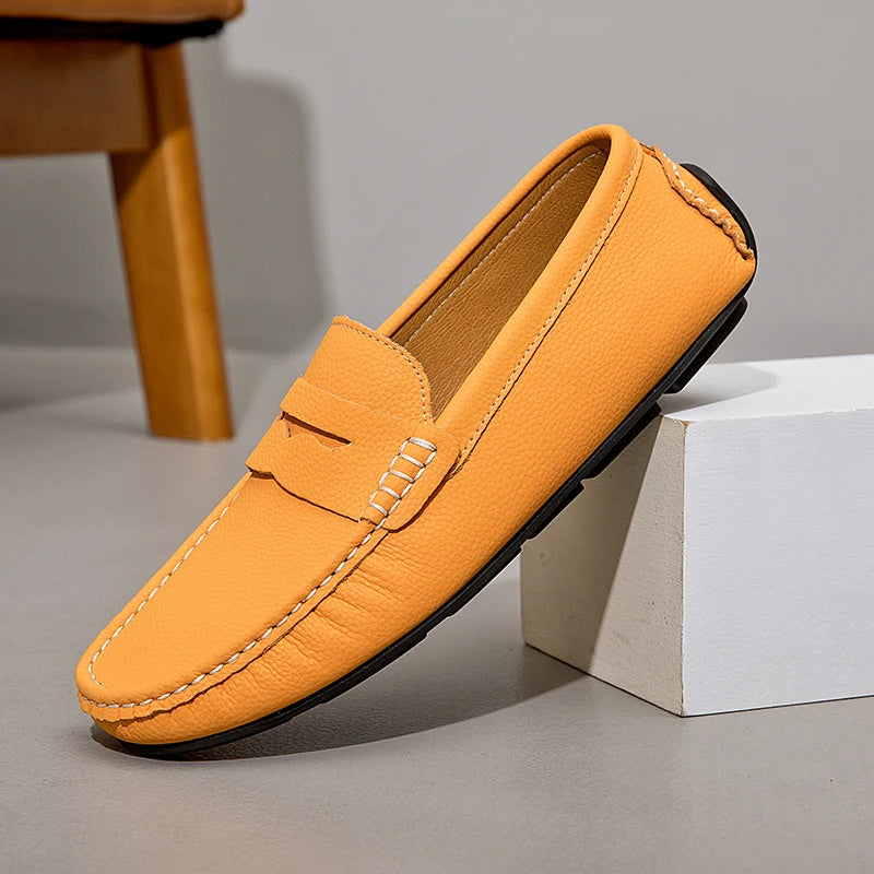 Loafers i spaltläder – klassiska slip-on skor